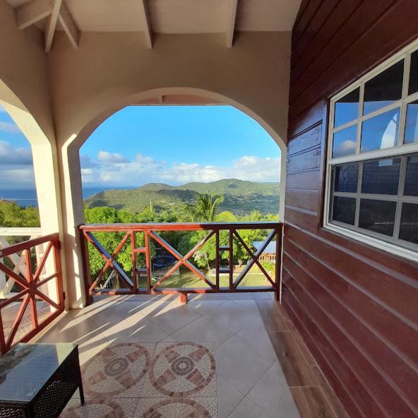 Eden Crest Villa Anse La Raye Exterior photo